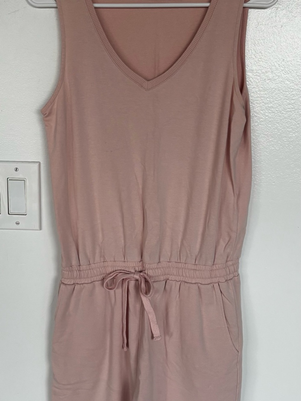 Amazon Essentials Dusty Pink Crewneck Short Jumper